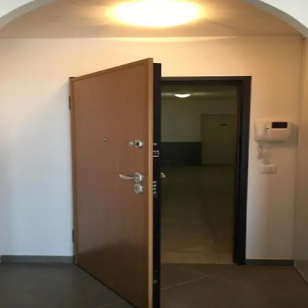 Paolina شقة *